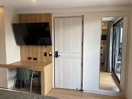 Hotel Ryo 74B Suites