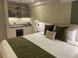 Hotel Ryo 74B Suites