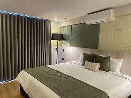 Hotel Ryo 74B Suites