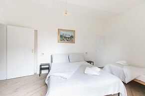 Saragozza Apartments