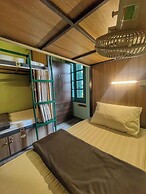 Hanoi Quarter Life Hostel
