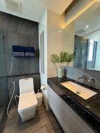 Sea View 2 Bed Room Luxury - Perfect Location