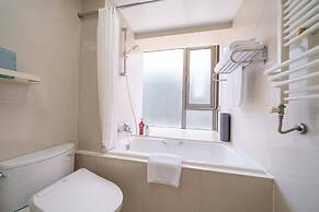 Tyms 3BR 2BA Apt Near Metro