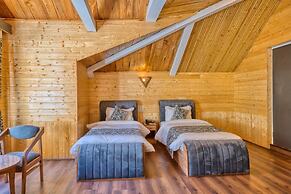 Xenious White House Eco Resort