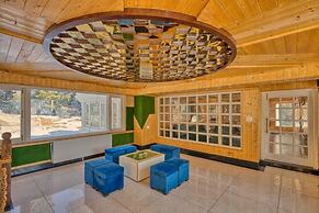 Xenious White House Eco Resort