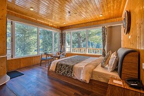 Xenious White House Eco Resort