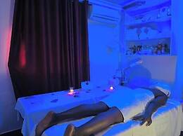 Omni Grand Hotel & Conference Centre