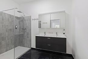 Maria Blick Lake View Apartments