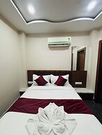 Hotel Sayari Inn