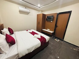 Hotel Sayari Inn