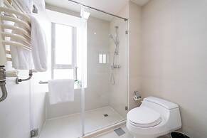 Tyms  3BR 2BA Apt Near Metro
