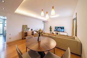 Tyms Elegant 3BR 2BA Apt Near Malls