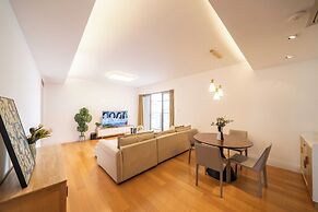 Tyms Elegant 3BR 2BA Apt Near Malls
