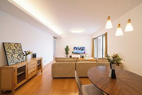 Tyms Elegant 3BR 2BA Apt Near Malls