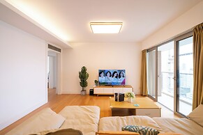 Tyms Elegant 3BR 2BA Apt Near Malls
