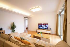 Tyms Modern 3BR 2BA Apt Near Metro
