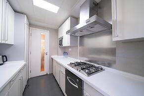 Tyms Stylish 3BR 2BA Apt Xujiahui Metro