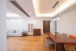 Tyms Stylish 3BR 2BA Apt Xujiahui Metro