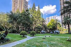 Tyms Stylish 3BR 2BA Apt Xujiahui Metro