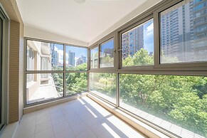 Tyms Stylish 3BR 2BA Apt Xujiahui Metro