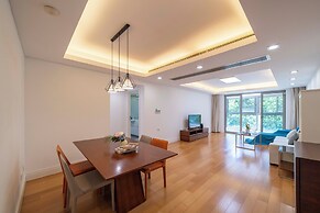 Tyms Stylish 3BR 2BA Apt Xujiahui Metro