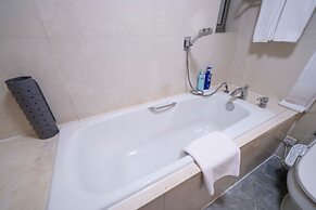 Tyms Premium 3BR 2BA Apt Walk to Metro