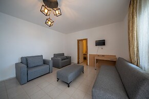 Lidya Suits & Apart Hotel