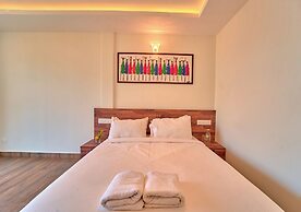 Gardenia Kanthalloor by VOYE HOMES