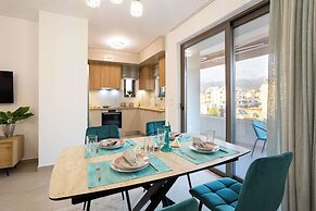 Artemis Sky Suite - Sea Escape With Mountain View