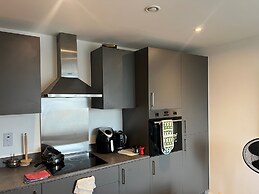 Tranquil Dartford Apartment Retreat