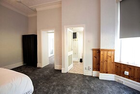 St Andrews by Guestz