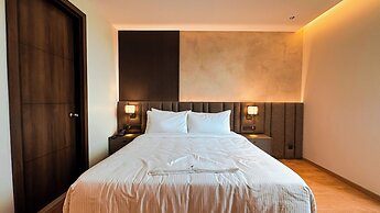 F HOTELS