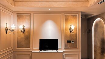 F HOTELS