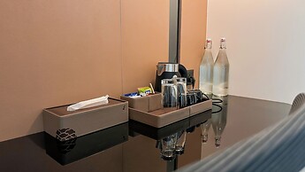 F HOTELS