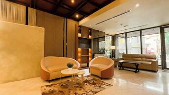F HOTELS