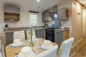 Marton Mere Holiday Village - Holiday Accommodation 17890
