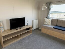 39 Greenlands, Littlesea Holiday Park