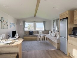 39 Greenlands, Littlesea Holiday Park