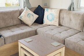 39 Greenlands, Littlesea Holiday Park