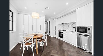 Couples' Haven - 2 Bedrooms