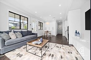 Couples' Haven - 2 Bedrooms