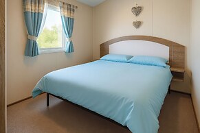Marton Mere Holiday Village - 18682