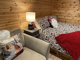 Sychnant Farm Retreat