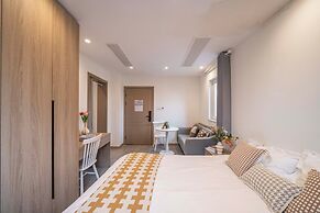 Book and Bed-QuYang Road