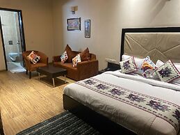 Hotel Amazone Residency DLF Phase 3