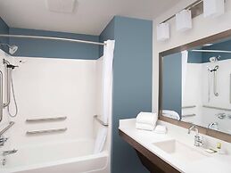 WoodSpring Suites Cleveland Lee University