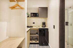 Hotel Attic 33