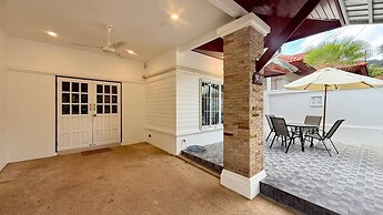 Valley 41 - 2 bdr Private Villa Near Phuket Town