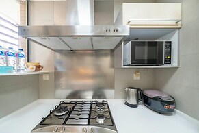 Tyms Luxury 2BR 1BA Apt Xujiahui Shops