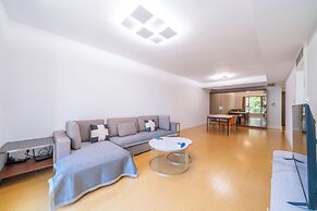 Tyms Modern 2BR 1BA Suite Xujiahui Metro